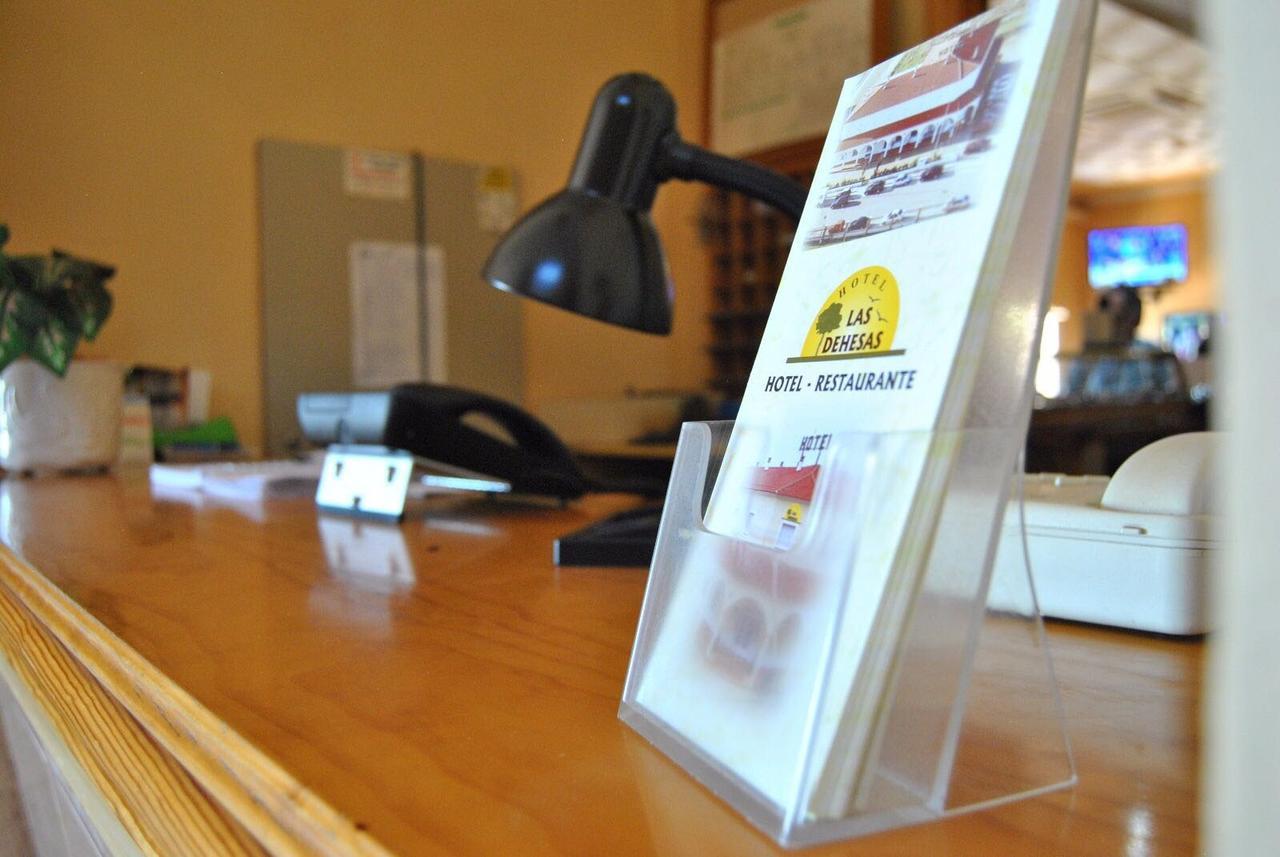 Hotel Las Dehesas Navalvillar de Pela Екстериор снимка